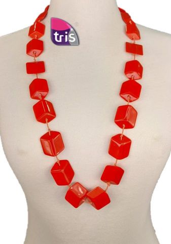 COLLAR CUBOS ACRILYC LARGO ROJO