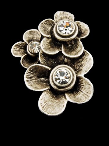 BROCHE 3 FLORES MONTADAS HI CRISTAL