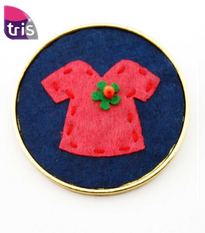 BROCHE FIELTRO CAMISETA