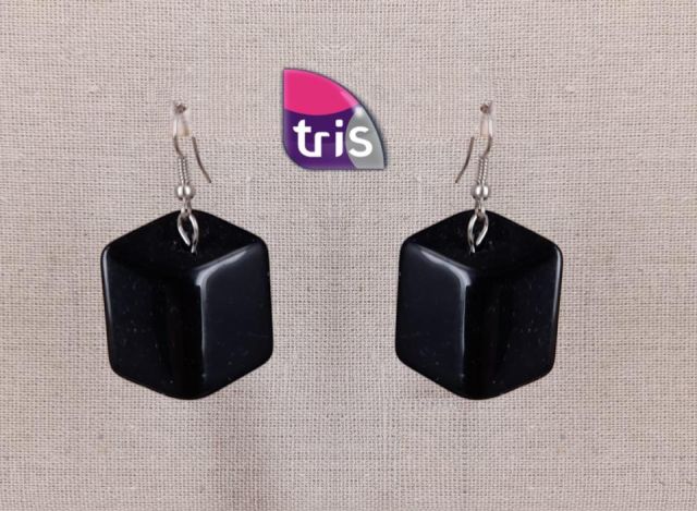 PENDIENTES CUBOS ACRILYC NEGRO