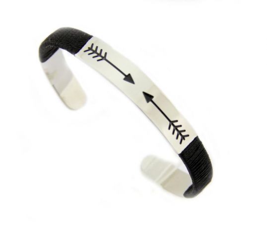 PULSERA ACERO FLECHAS NEGRO PLATEADO