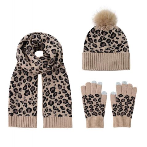 CONJUNTO BUF+GORRO+GUAN ANIMAL PRINT CAMEL